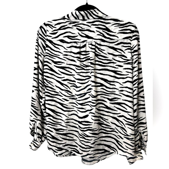 Banana Republic Zebra Print Tie-Neck Blouse Petite Small - Picture 4 of 4